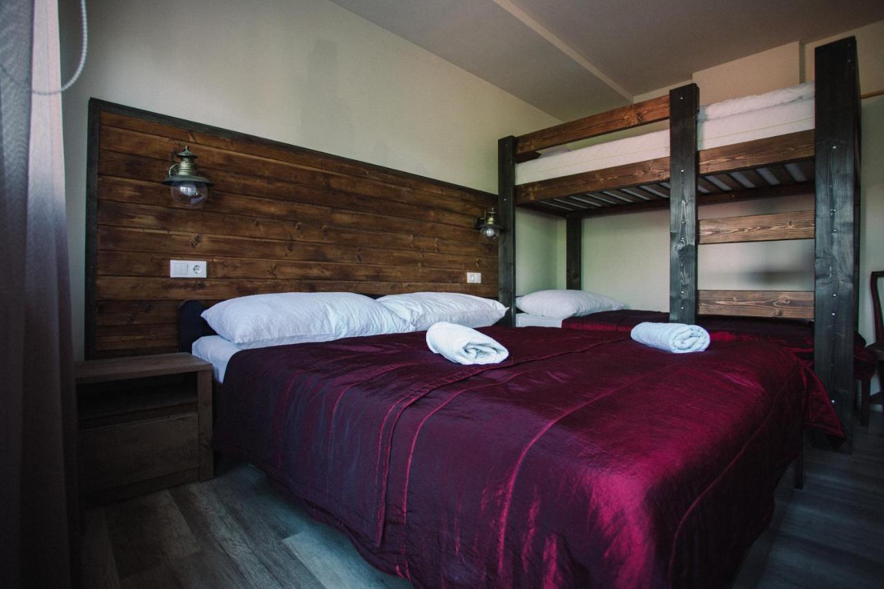 Oetoesfogat Panzio Bed and Breakfast Siófok Buitenkant foto